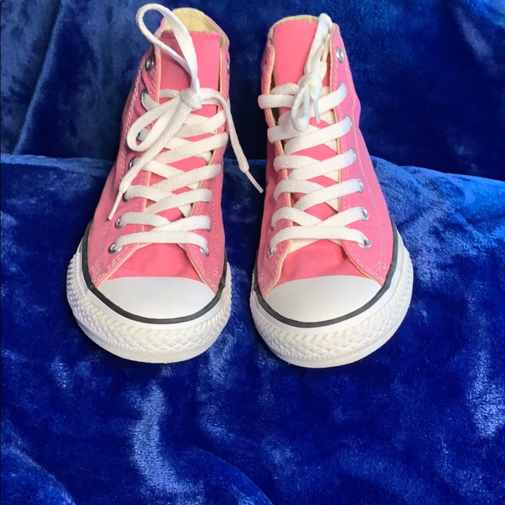 High top pink converse